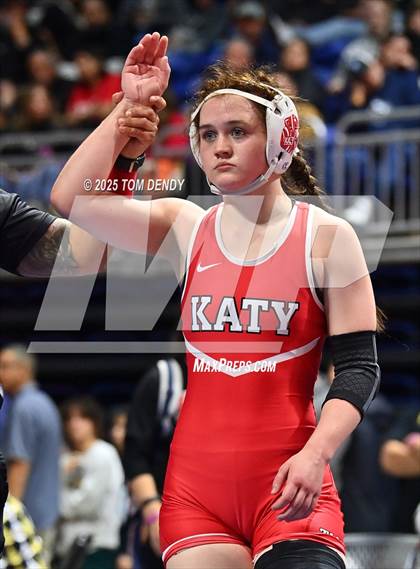 Thumbnail 2 in UIL Wrestling 5A-6A Finals (Round 2) photogallery.