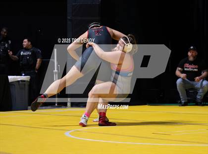 Thumbnail 1 in UIL Wrestling 5A-6A Finals (Round 2) photogallery.