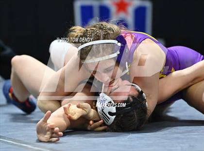 Thumbnail 3 in UIL Wrestling 5A-6A Finals (Round 2) photogallery.