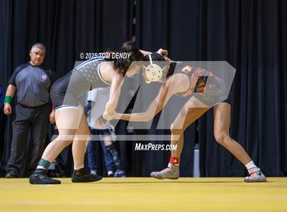Thumbnail 2 in UIL Wrestling 5A-6A Finals (Round 2) photogallery.
