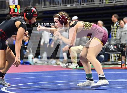 Thumbnail 2 in UIL Wrestling 5A-6A Finals (Round 2) photogallery.