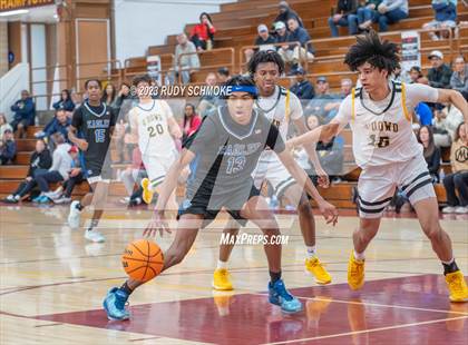 Thumbnail 3 in Santa Margarita vs. Bishop O'Dowd (Torrey Pines Holiday Classic) photogallery.