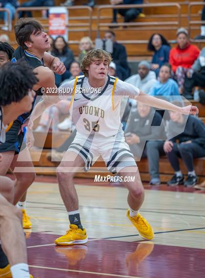Thumbnail 1 in Santa Margarita vs. Bishop O'Dowd (Torrey Pines Holiday Classic) photogallery.