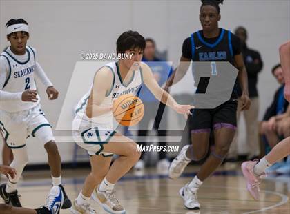 Thumbnail 3 in South Lakes vs. Landstown (VHSL State Semi-Final Class 6) photogallery.