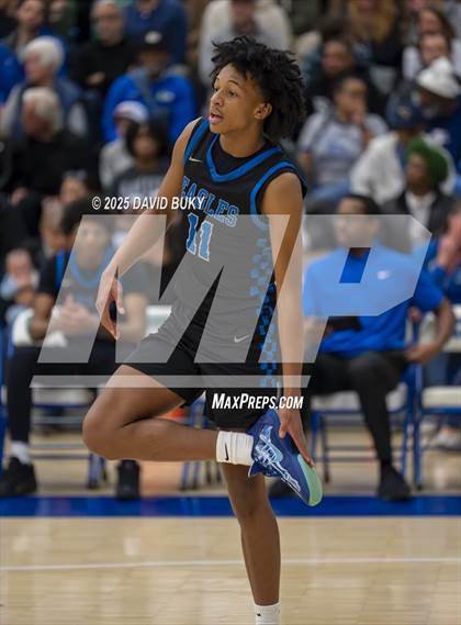 Thumbnail 3 in South Lakes vs. Landstown (VHSL State Semi-Final Class 6) photogallery.