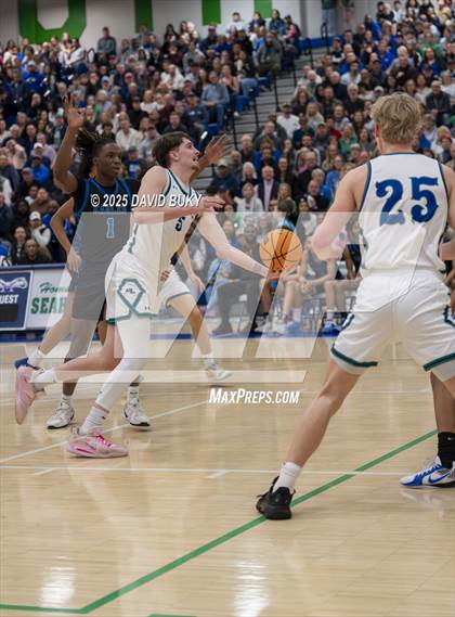 Thumbnail 1 in South Lakes vs. Landstown (VHSL State Semi-Final Class 6) photogallery.