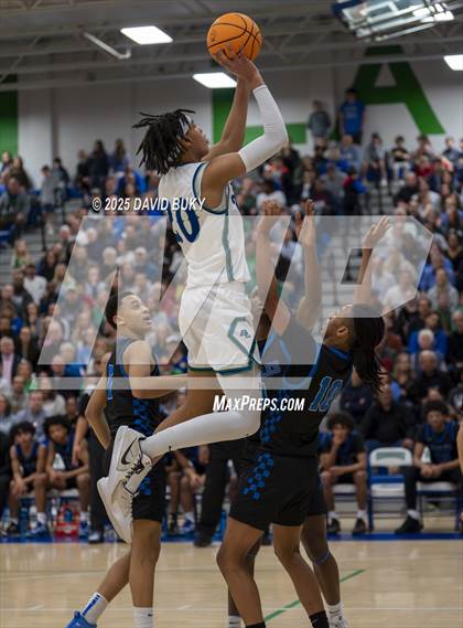 Thumbnail 2 in South Lakes vs. Landstown (VHSL State Semi-Final Class 6) photogallery.