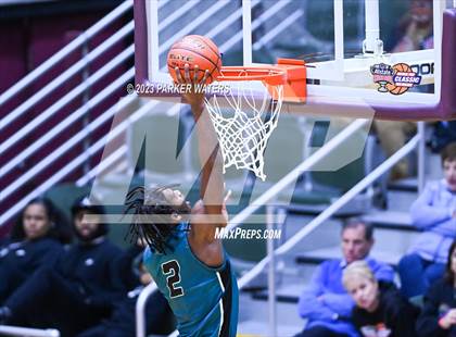 Thumbnail 3 in Olympia vs. John Curtis Christian (Allstate Sugar Bowl National Prep Classic) photogallery.
