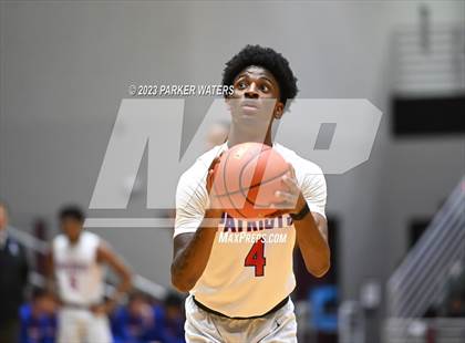 Thumbnail 3 in Olympia vs. John Curtis Christian (Allstate Sugar Bowl National Prep Classic) photogallery.