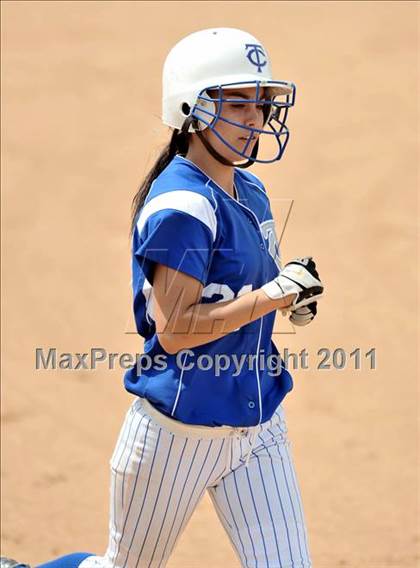 Thumbnail 1 in Palos Verdes Peninsula vs. Temescal Canyon (Woodbridge Tournament) photogallery.