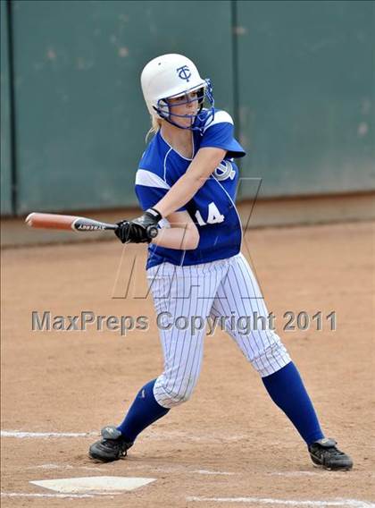 Thumbnail 1 in Palos Verdes Peninsula vs. Temescal Canyon (Woodbridge Tournament) photogallery.