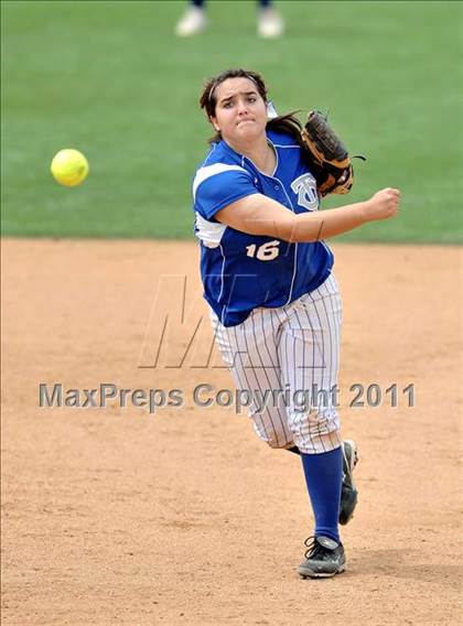 Thumbnail 3 in Palos Verdes Peninsula vs. Temescal Canyon (Woodbridge Tournament) photogallery.