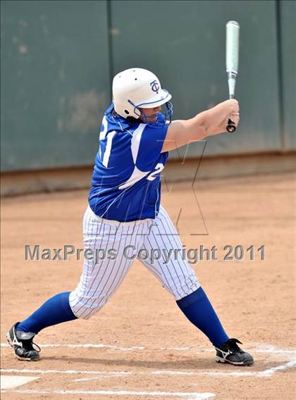 Thumbnail 1 in Palos Verdes Peninsula vs. Temescal Canyon (Woodbridge Tournament) photogallery.