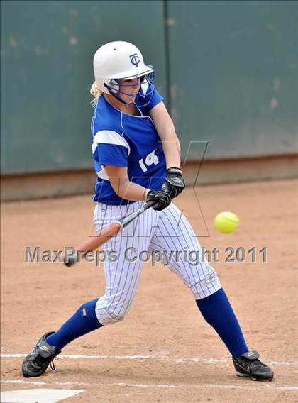 Thumbnail 1 in Palos Verdes Peninsula vs. Temescal Canyon (Woodbridge Tournament) photogallery.
