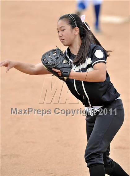 Thumbnail 2 in Palos Verdes Peninsula vs. Temescal Canyon (Woodbridge Tournament) photogallery.