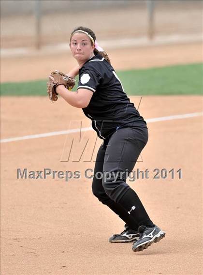 Thumbnail 2 in Palos Verdes Peninsula vs. Temescal Canyon (Woodbridge Tournament) photogallery.