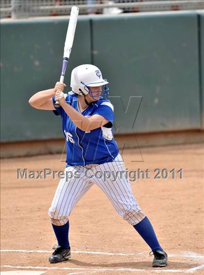 Thumbnail 3 in Palos Verdes Peninsula vs. Temescal Canyon (Woodbridge Tournament) photogallery.