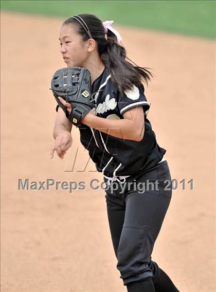 Thumbnail 2 in Palos Verdes Peninsula vs. Temescal Canyon (Woodbridge Tournament) photogallery.