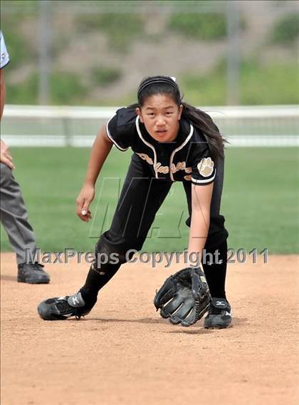 Thumbnail 2 in Palos Verdes Peninsula vs. Temescal Canyon (Woodbridge Tournament) photogallery.