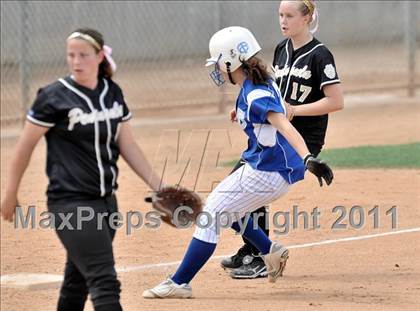 Thumbnail 2 in Palos Verdes Peninsula vs. Temescal Canyon (Woodbridge Tournament) photogallery.