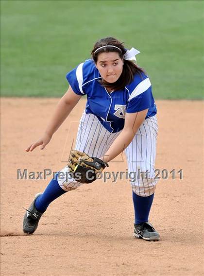 Thumbnail 3 in Palos Verdes Peninsula vs. Temescal Canyon (Woodbridge Tournament) photogallery.