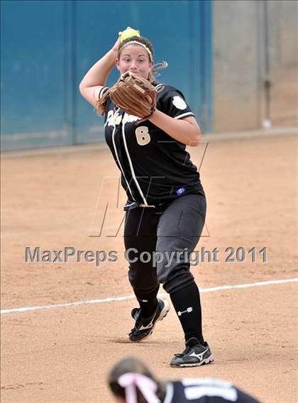 Thumbnail 1 in Palos Verdes Peninsula vs. Temescal Canyon (Woodbridge Tournament) photogallery.