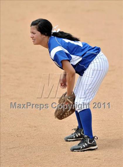 Thumbnail 3 in Palos Verdes Peninsula vs. Temescal Canyon (Woodbridge Tournament) photogallery.