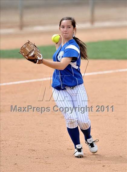Thumbnail 1 in Palos Verdes Peninsula vs. Temescal Canyon (Woodbridge Tournament) photogallery.