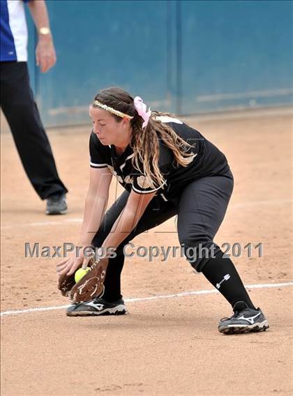 Thumbnail 1 in Palos Verdes Peninsula vs. Temescal Canyon (Woodbridge Tournament) photogallery.