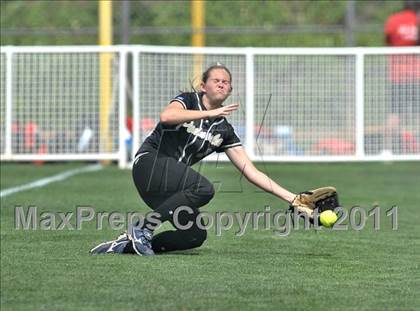 Thumbnail 1 in Palos Verdes Peninsula vs. Temescal Canyon (Woodbridge Tournament) photogallery.