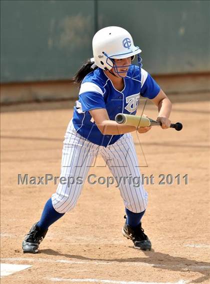 Thumbnail 2 in Palos Verdes Peninsula vs. Temescal Canyon (Woodbridge Tournament) photogallery.
