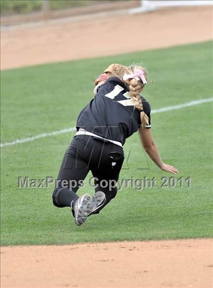 Thumbnail 1 in Palos Verdes Peninsula vs. Temescal Canyon (Woodbridge Tournament) photogallery.