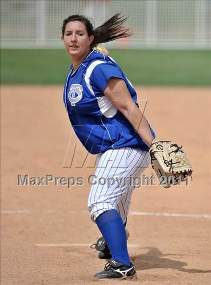Thumbnail 1 in Palos Verdes Peninsula vs. Temescal Canyon (Woodbridge Tournament) photogallery.