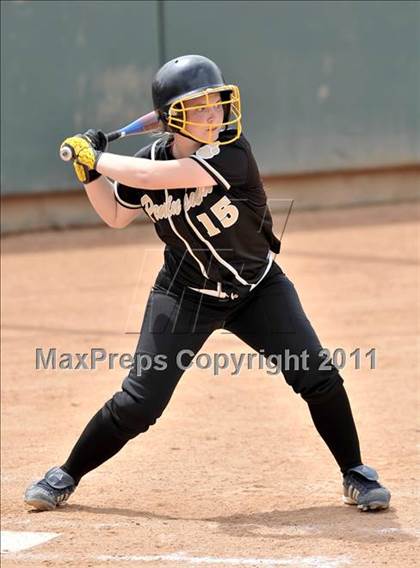 Thumbnail 2 in Palos Verdes Peninsula vs. Temescal Canyon (Woodbridge Tournament) photogallery.