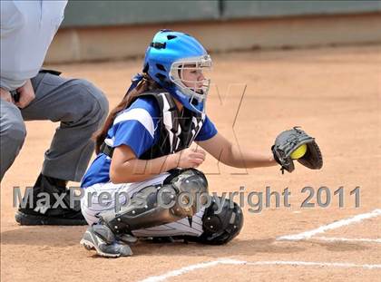Thumbnail 2 in Palos Verdes Peninsula vs. Temescal Canyon (Woodbridge Tournament) photogallery.