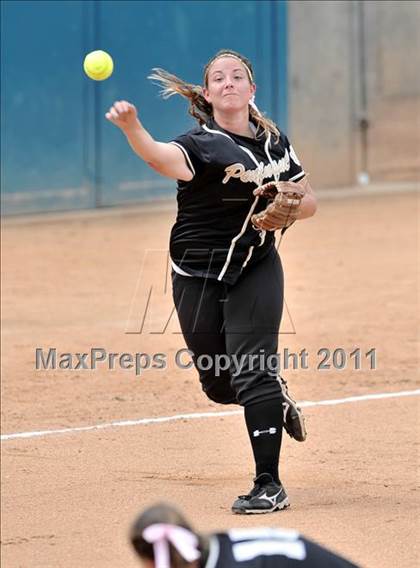 Thumbnail 2 in Palos Verdes Peninsula vs. Temescal Canyon (Woodbridge Tournament) photogallery.