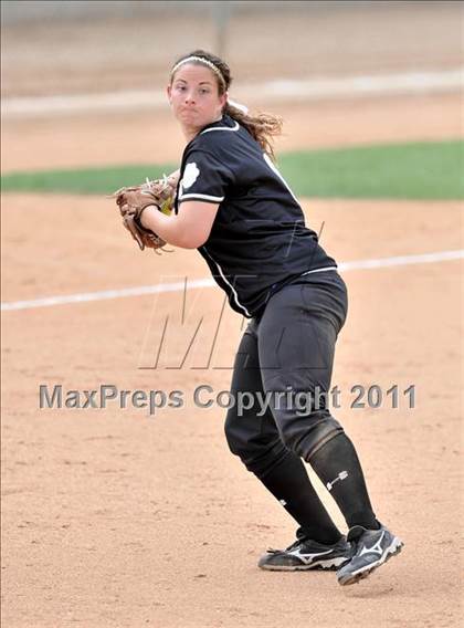 Thumbnail 3 in Palos Verdes Peninsula vs. Temescal Canyon (Woodbridge Tournament) photogallery.