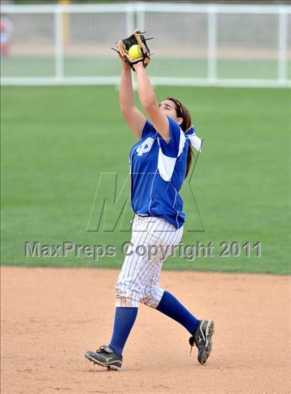 Thumbnail 1 in Palos Verdes Peninsula vs. Temescal Canyon (Woodbridge Tournament) photogallery.