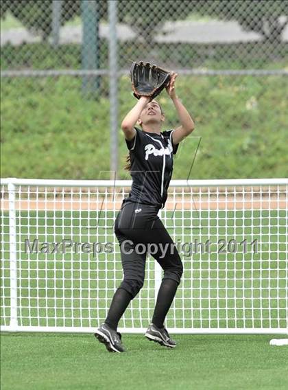 Thumbnail 2 in Palos Verdes Peninsula vs. Temescal Canyon (Woodbridge Tournament) photogallery.