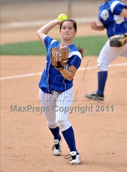 Thumbnail 2 in Palos Verdes Peninsula vs. Temescal Canyon (Woodbridge Tournament) photogallery.