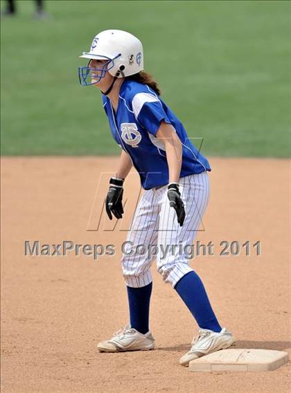 Thumbnail 2 in Palos Verdes Peninsula vs. Temescal Canyon (Woodbridge Tournament) photogallery.