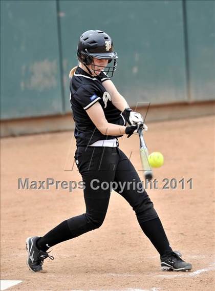 Thumbnail 2 in Palos Verdes Peninsula vs. Temescal Canyon (Woodbridge Tournament) photogallery.