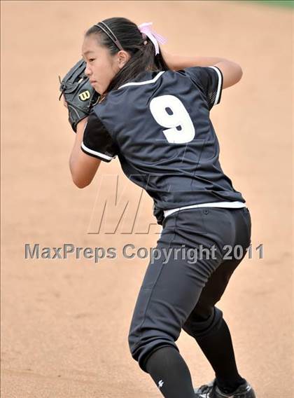 Thumbnail 3 in Palos Verdes Peninsula vs. Temescal Canyon (Woodbridge Tournament) photogallery.