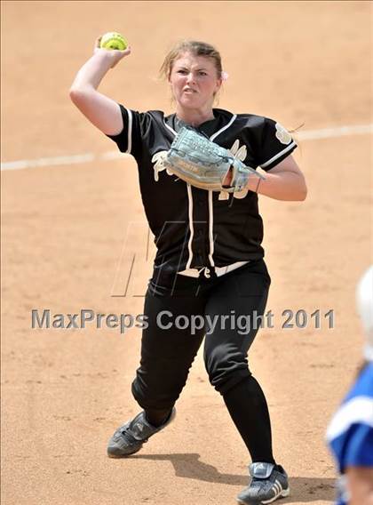 Thumbnail 2 in Palos Verdes Peninsula vs. Temescal Canyon (Woodbridge Tournament) photogallery.