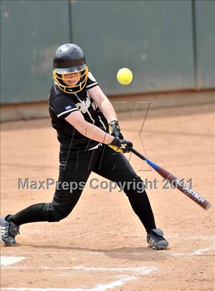 Thumbnail 1 in Palos Verdes Peninsula vs. Temescal Canyon (Woodbridge Tournament) photogallery.