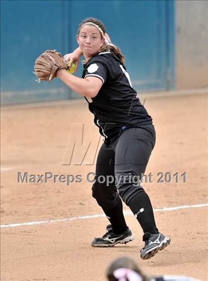 Thumbnail 3 in Palos Verdes Peninsula vs. Temescal Canyon (Woodbridge Tournament) photogallery.