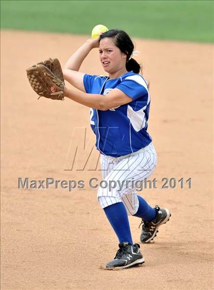 Thumbnail 1 in Palos Verdes Peninsula vs. Temescal Canyon (Woodbridge Tournament) photogallery.