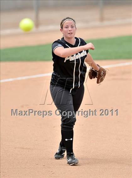Thumbnail 2 in Palos Verdes Peninsula vs. Temescal Canyon (Woodbridge Tournament) photogallery.