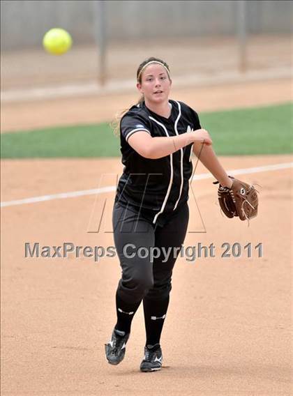 Thumbnail 1 in Palos Verdes Peninsula vs. Temescal Canyon (Woodbridge Tournament) photogallery.