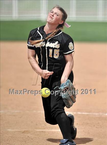 Thumbnail 2 in Palos Verdes Peninsula vs. Temescal Canyon (Woodbridge Tournament) photogallery.